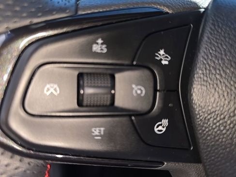 Used 2023 Chevrolet TrailBlazer RS w/ Convenience Package image 17