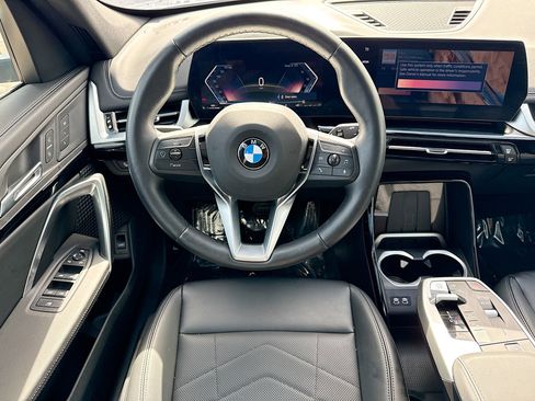 Used 2025 BMW X1 xDrive28i w/ Convenience Package image 16