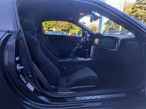 Used 2019 Toyota 86 RWD image 26