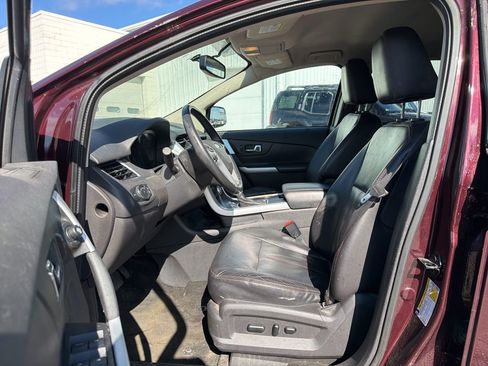 Used 2011 Ford Edge SEL w/ 202A Rapid Spec Order Code image 16