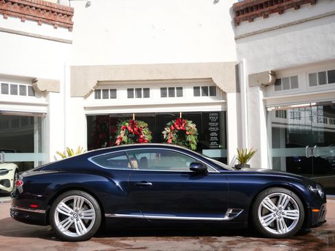 Used 2023 Bentley Continental GT V8 image 5