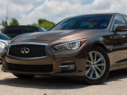 Used 2017 INFINITI Q50 3.0t Premium RWD image 16