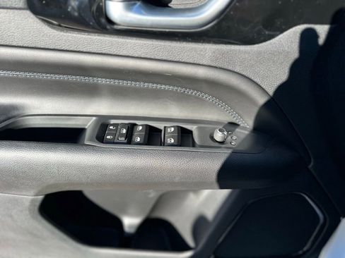 New 2026 Jeep Compass Latitude image 32