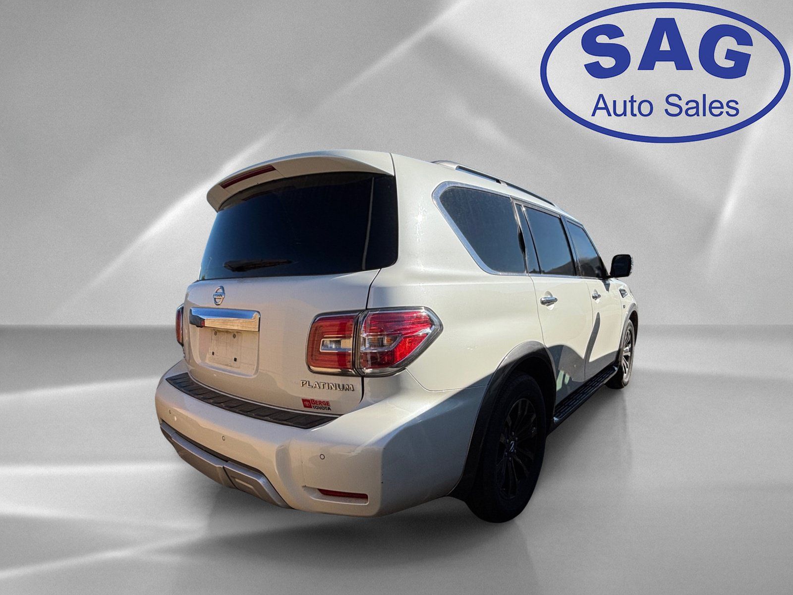 Used 2017 Nissan Armada Platinum w/ Captain Seat Package AWD/4WD image 3