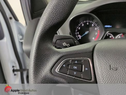 Used 2018 Ford Escape SE image 24