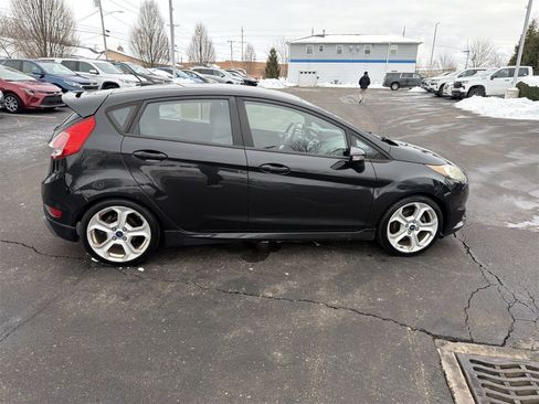 Used 2015 Ford Fiesta ST image 9