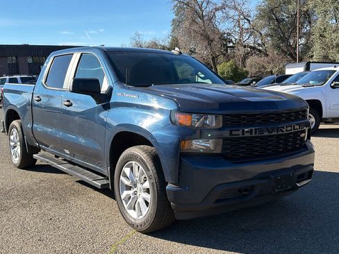 Used 2021 Chevrolet Silverado 1500 Custom image 3