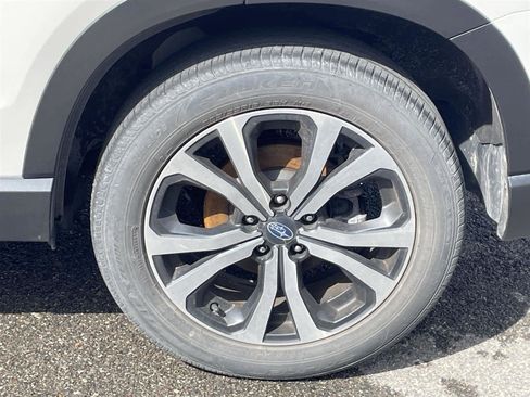 Used 2022 Subaru Forester Limited image 11