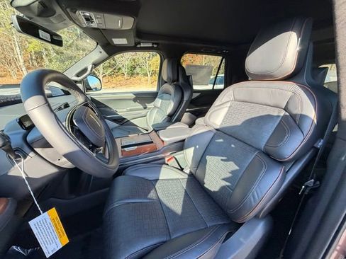 New 2025 Lincoln Navigator L Black Label image 14