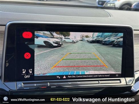 Certified 2025 Volkswagen Atlas SEL image 29