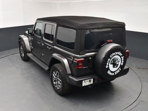 Used 2024 Jeep Wrangler Sahara image 16