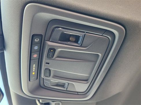 Used 2021 Chevrolet Silverado 1500 Custom Trail Boss w/ LPO, Dark Essentials Package image 25