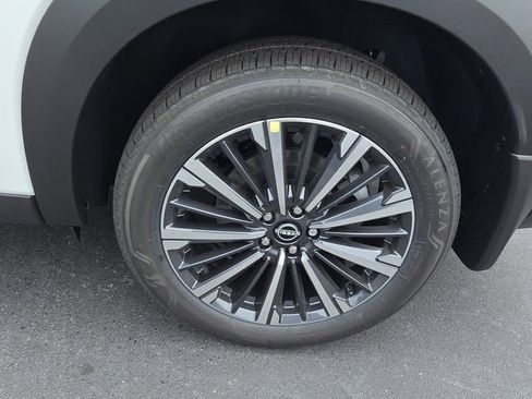 New 2026 Nissan Pathfinder Platinum AWD/4WD image 12