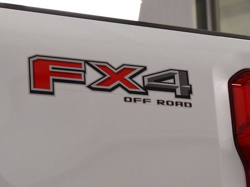 Used 2024 Ford F250 XL w/ STX Appearance Package AWD/4WD image 17