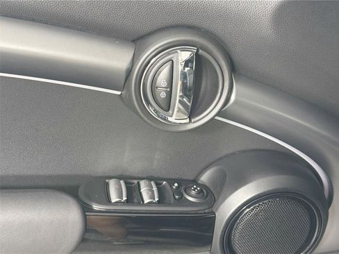 Used 2024 MINI Cooper Convertible FWD image 18
