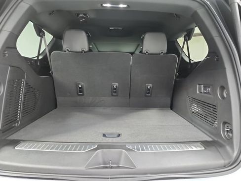 Used 2026 GMC Yukon XL Denali w/ Sun & Power Step Package AWD/4WD image 52