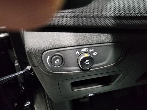 Used 2025 Chevrolet TrailBlazer LT image 18