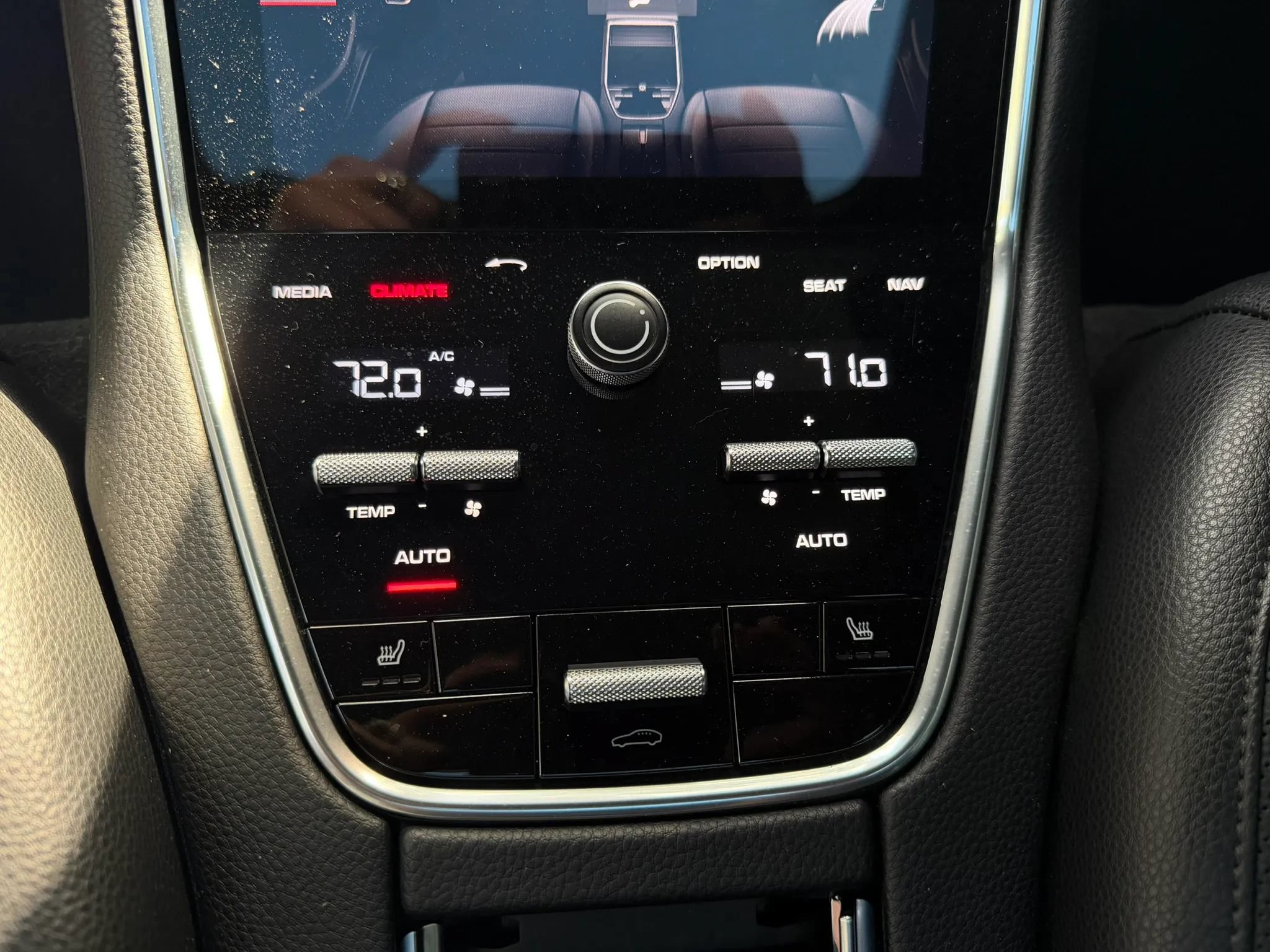 Used 2018 Porsche Panamera 4 AWD/4WD image 22