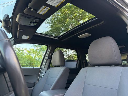 Used 2012 Ford Escape XLT FWD image 19