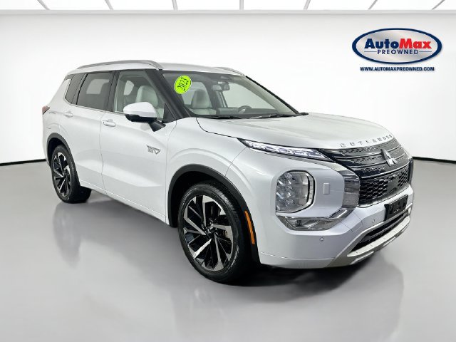 Used 2023 Mitsubishi Outlander SEL AWD/4WD image 1