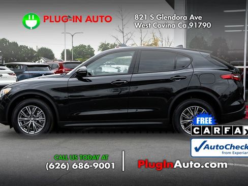 Used 2023 Alfa Romeo Stelvio Sprint image 5