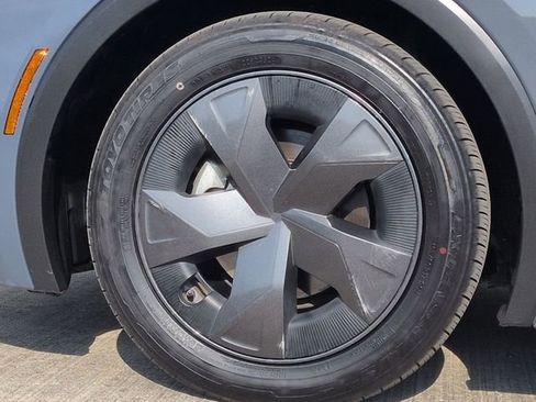 Certified 2023 Toyota Prius LE image 11