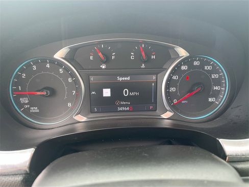 Used 2023 Chevrolet Traverse RS image 12