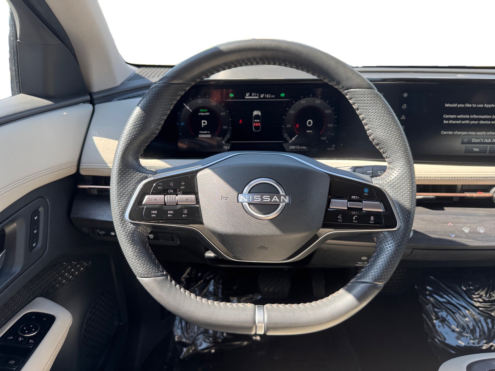 Used 2023 Nissan Ariya AWD image 12