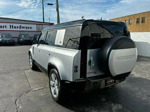 Used 2022 Land Rover Defender 110 X-Dynamic HSE image 3