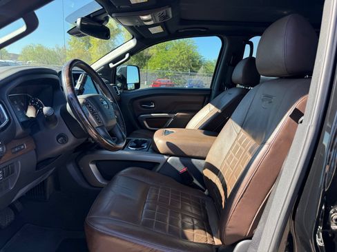 Used 2021 Nissan Titan Platinum Reserve w/ Moonroof Package AWD/4WD image 13