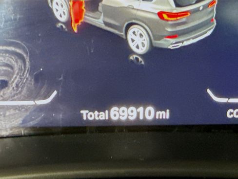 Used 2023 BMW X5 sDrive40i w/ Premium Package image 16