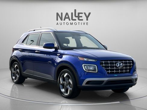 Used 2024 Hyundai Venue SEL image 8