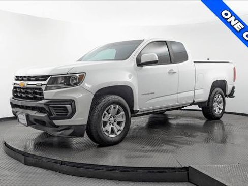 Used 2022 Chevrolet Colorado LT w/ Fleet Safety Package RWD image 2