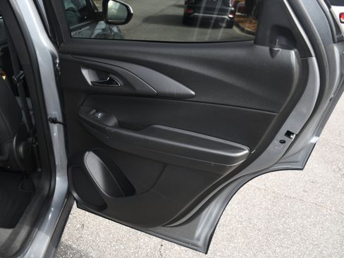 Used 2023 Chevrolet TrailBlazer ACTIV image 19