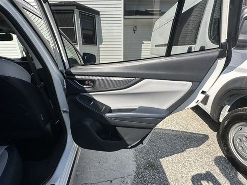 Used 2019 Subaru Crosstrek Hybrid w/ Moonroof Package w/Navigation AWD/4WD image 42