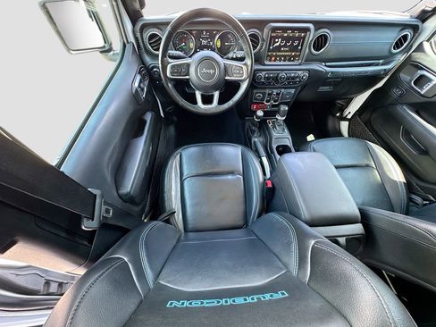 Used 2022 Jeep Wrangler Unlimited Rubicon 4xe w/ Cold Weather Group AWD/4WD image 25