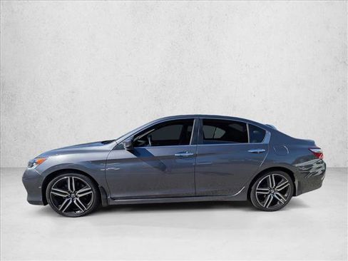 Used 2017 Honda Accord Sport image 2