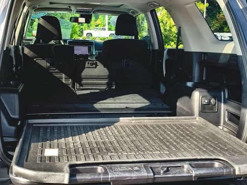 Used 2021 Toyota 4Runner SR5 RWD image 39