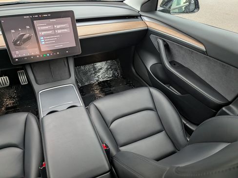 Used 2023 Tesla Model 3 Performance AWD/4WD image 11
