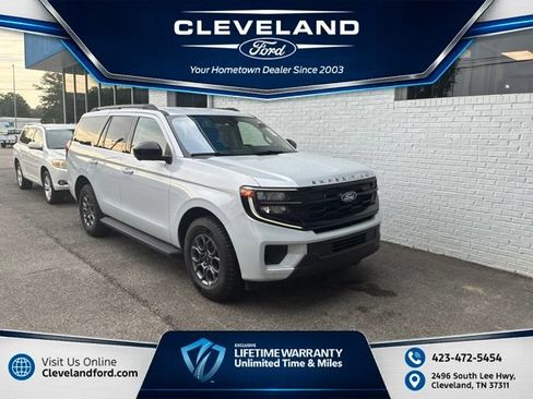 Used 2025 Ford Expedition Active RWD image 1