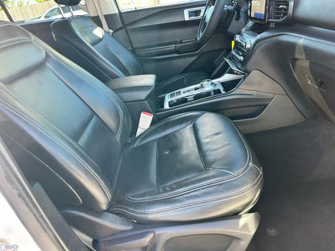 Used 2020 Ford Explorer 2WD image 10