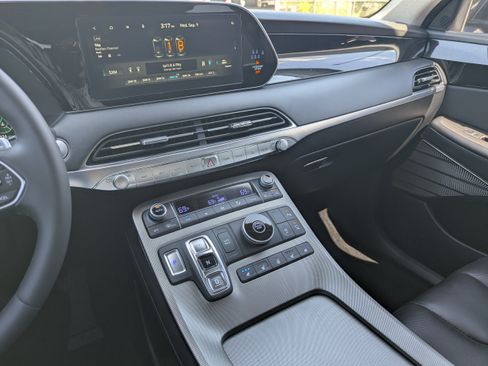 Used 2022 Hyundai Palisade Limited FWD image 30