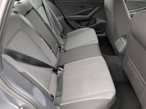 Used 2025 Volkswagen Jetta Sport image 32