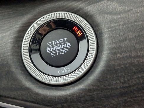 Used 2023 Jeep Grand Cherokee L Limited w/ Luxury Tech Group II image 25