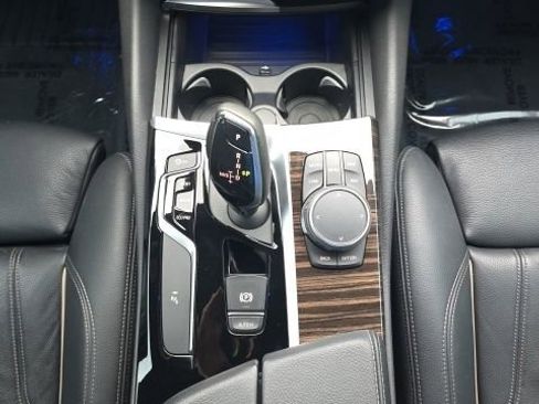 Used 2019 BMW 530i RWD image 35