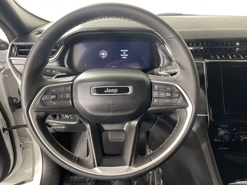 Used 2024 Jeep Grand Cherokee L Laredo image 23