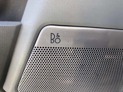 Used 2021 Ford F150 Lariat w/ Equipment Group 501A Mid image 13