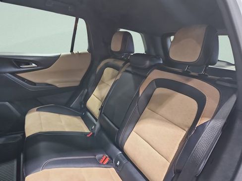 Used 2025 Chevrolet Equinox ACTIV w/ Safety and Technology Package image 33