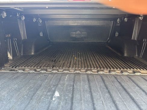 Used 2020 Chevrolet Silverado 1500 LT image 42