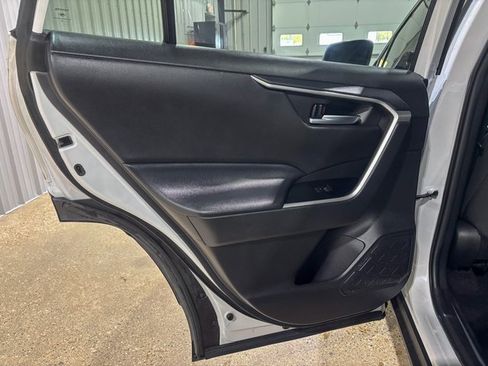 Used 2023 Toyota RAV4 SE image 24